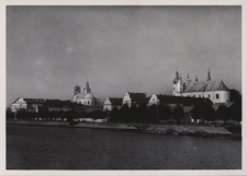 Pińsk. Widok z Piny na Kościoły: Katedralny i OO. Jezuitów