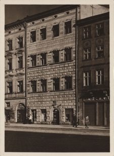 Lwów. Kamienica Massarowska