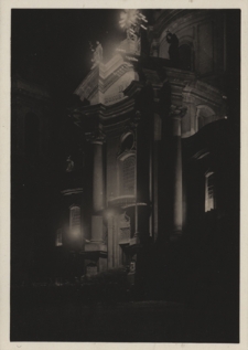 Lwów. Kościół OO. Dominikanów w czasie iluminacji