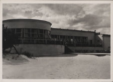 Z polskiego brzegu. Jurata, restauracja nad plażą